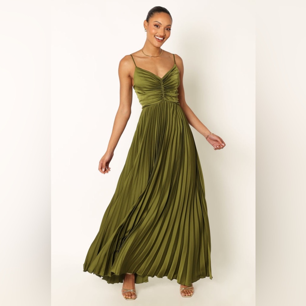 Petal & Pup - Naira pleated maxi dress in "palm green"
